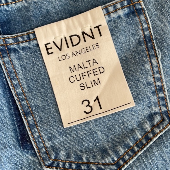 EVIDNT LOS ANGELES Malta Cuffed Cropped Jeans NWT - Picture 8 of 9